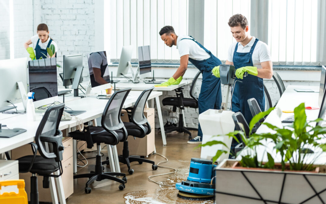6 Advantages Of Hiring Commercial Cleaning Team For Your Office